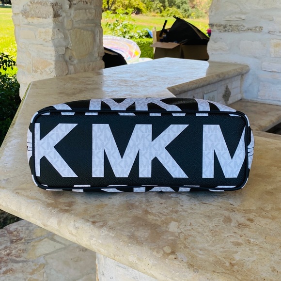 Michael Kors jet set MK Graphic logo handbag Signature tote &wallet NWT - Picture 8 of 11